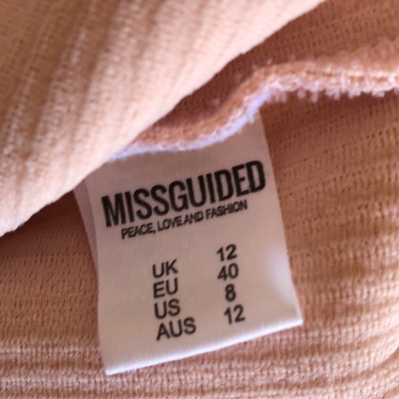 Missguided open back high neck nude dress - Picture 4 of 5